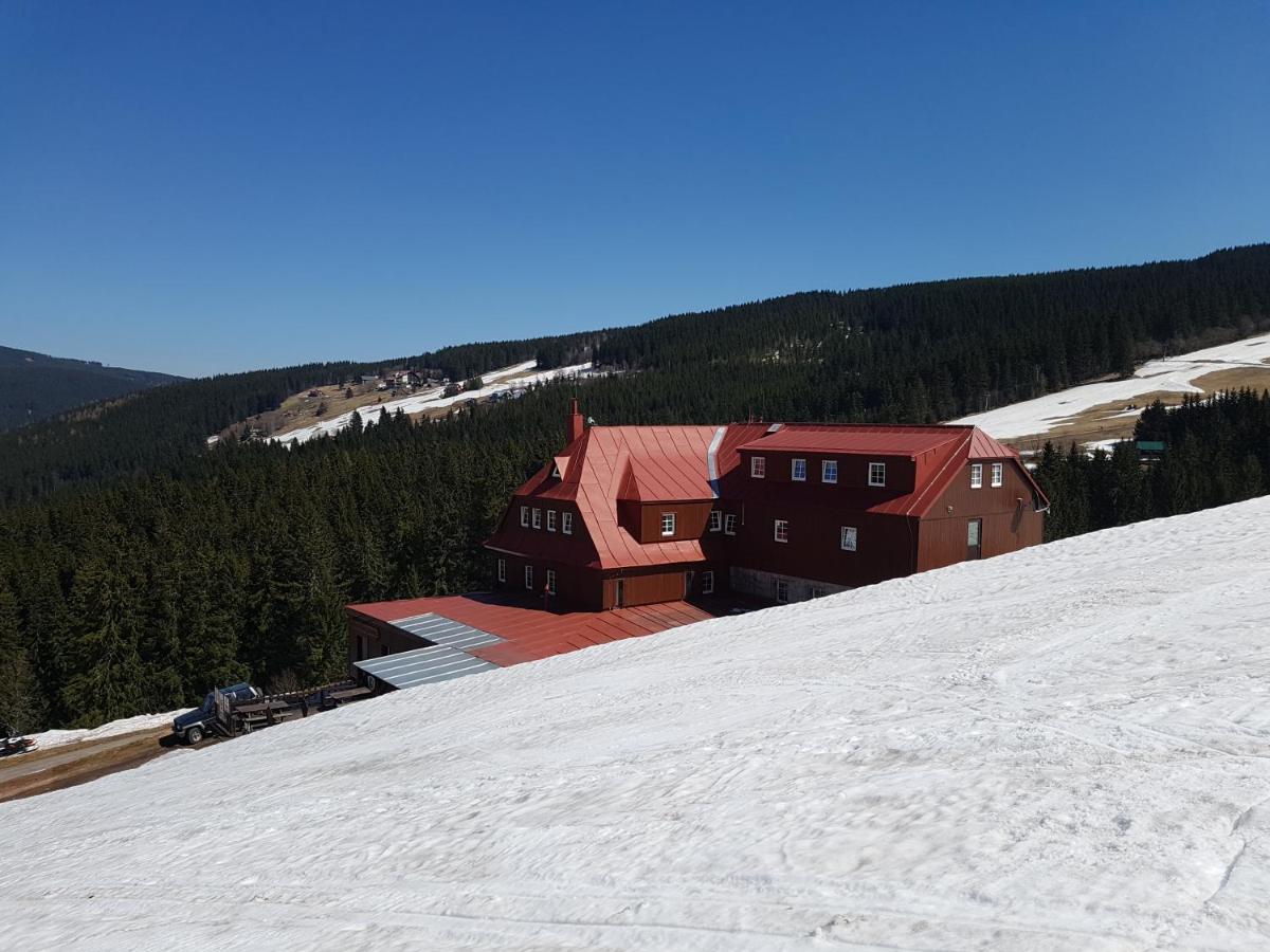 Capkova Chata Hotel Pec pod Sněžkou Eksteriør billede